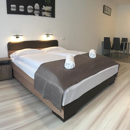 F&M Apartman Egerszalók Zewnętrze zdjęcie